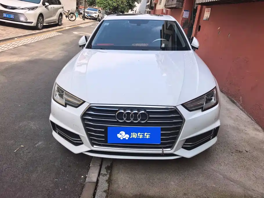Audi A4L 2019