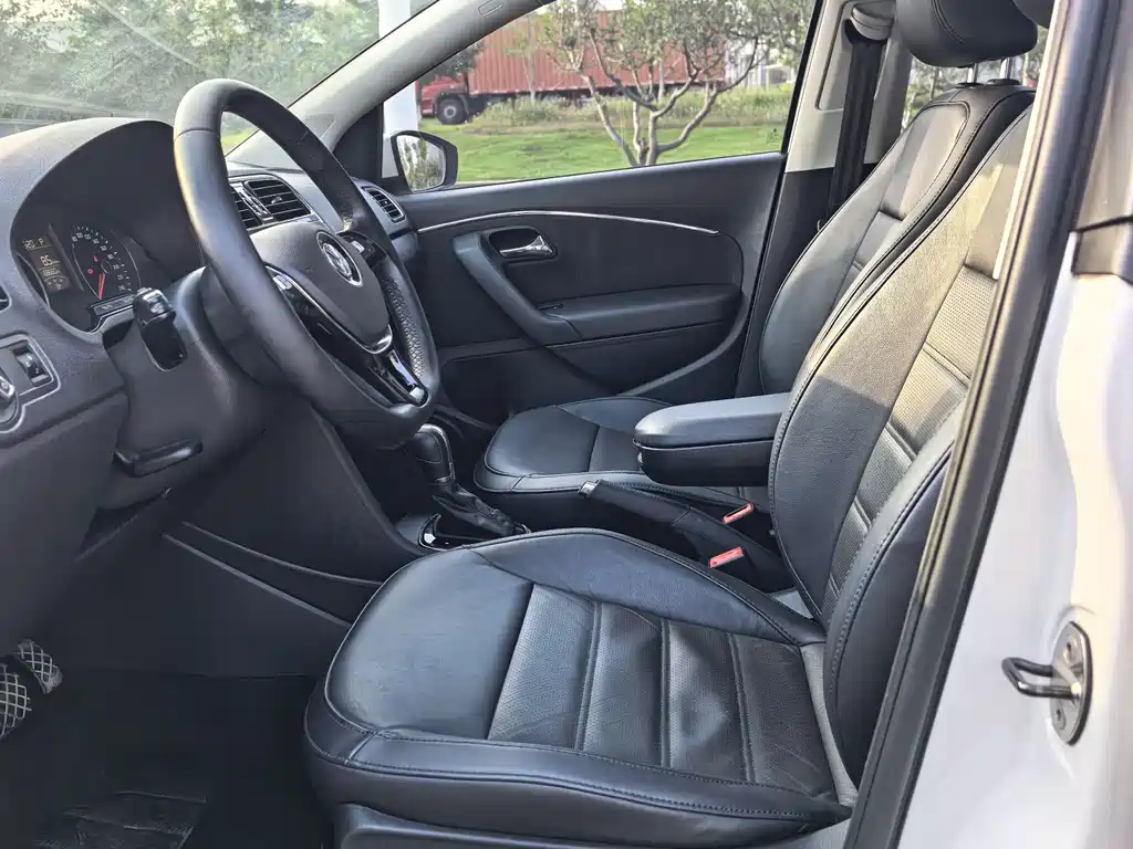 Volkswagen Polo 2014