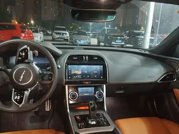 Jaguar XEL 2025