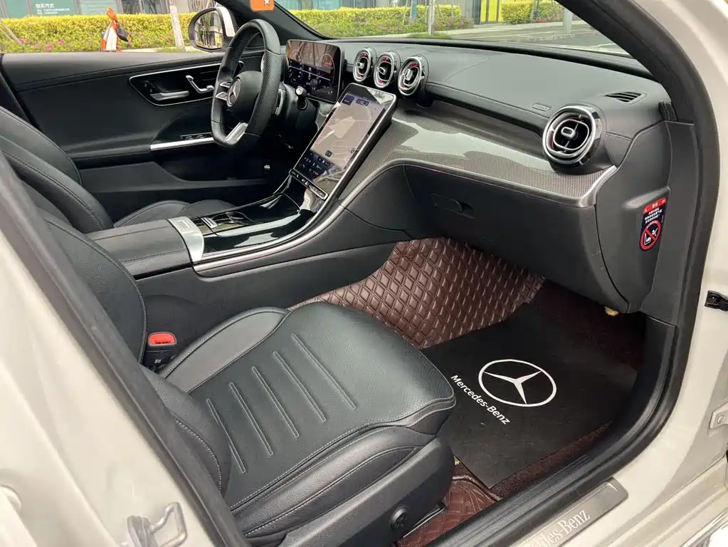 Mercedes-Benz C-Class 2022 — фото 9