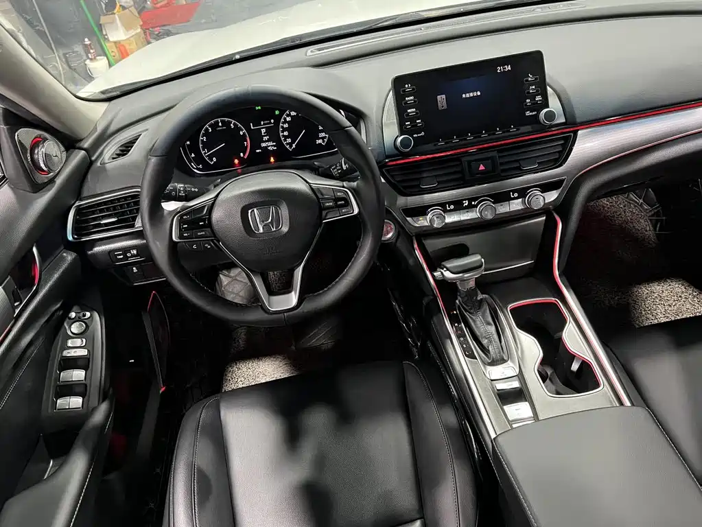 Honda Accord 2018 — фото 7