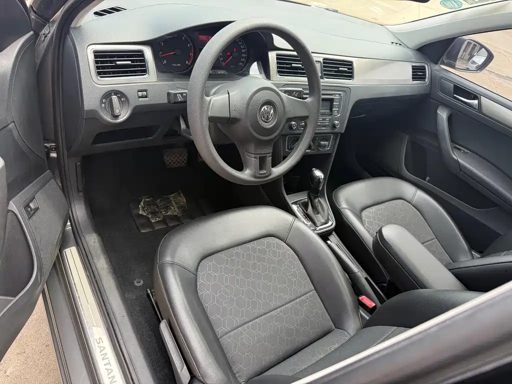 Volkswagen Santana 2015