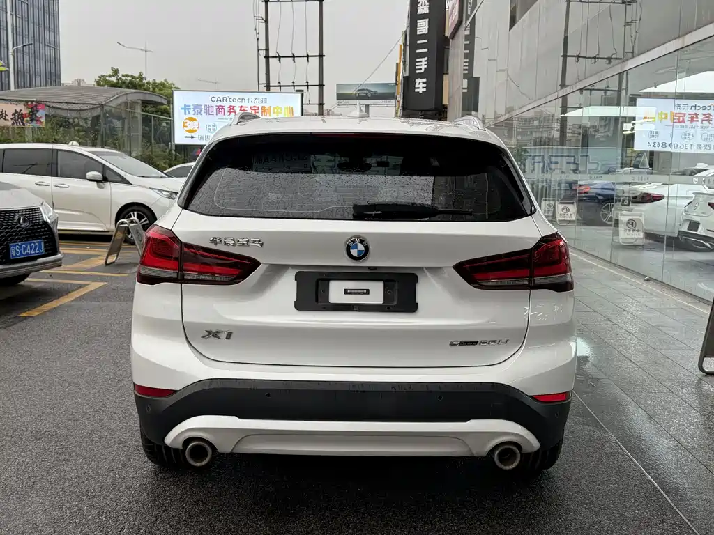 BMW X1 2021 — фото 4