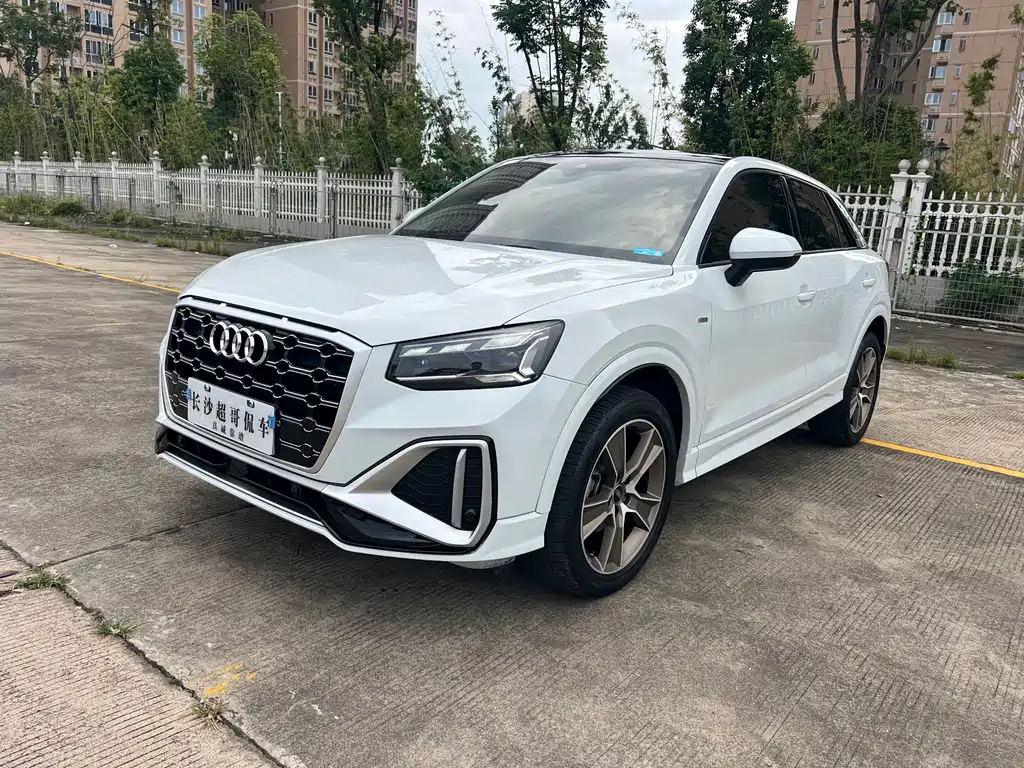 Audi Q2L 2022