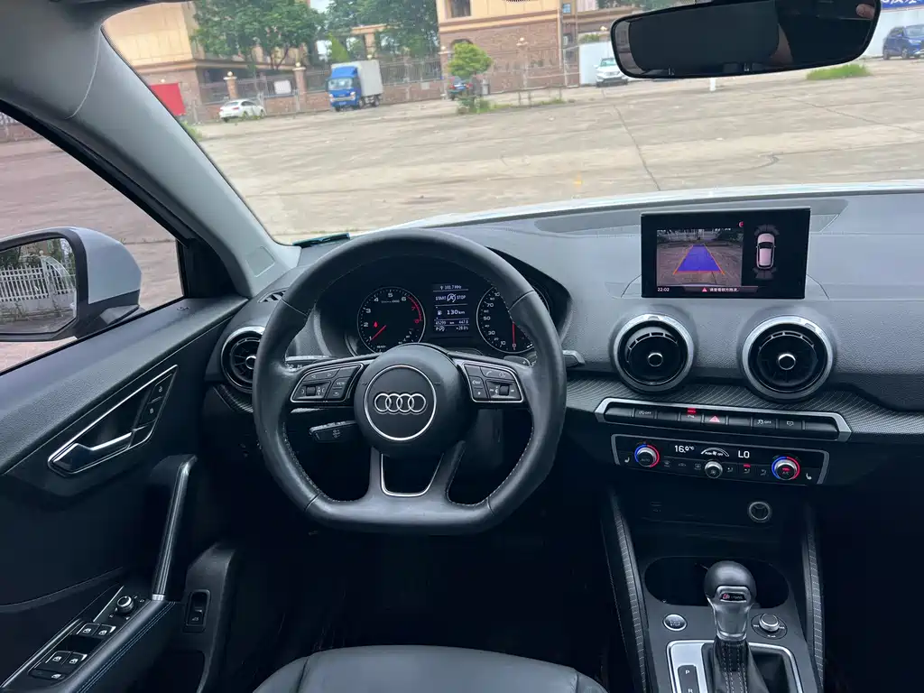 Audi Q2L 2022