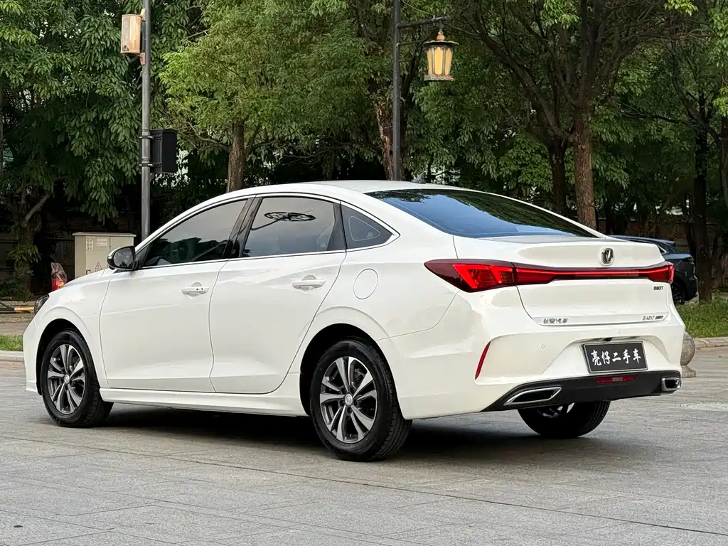 Changan Eado 2025 — фото 16