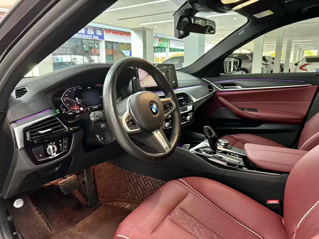 BMW 5 Series 2022