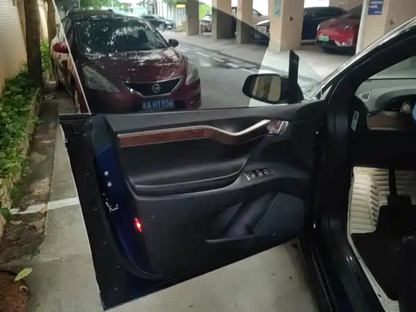 Tesla Model X 2017