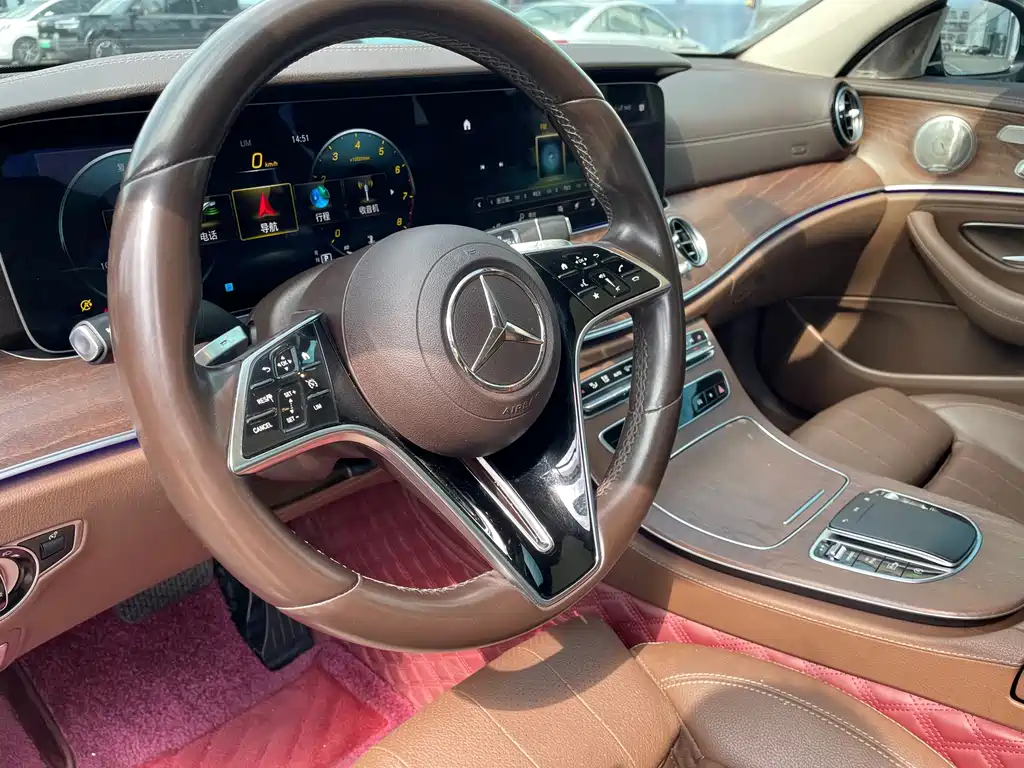Mercedes-Benz E-Class 2023 — фото 5