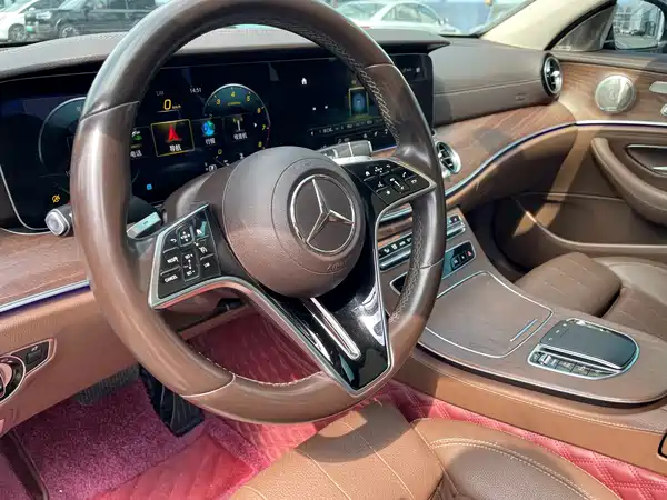 Mercedes-Benz E-Class 2023