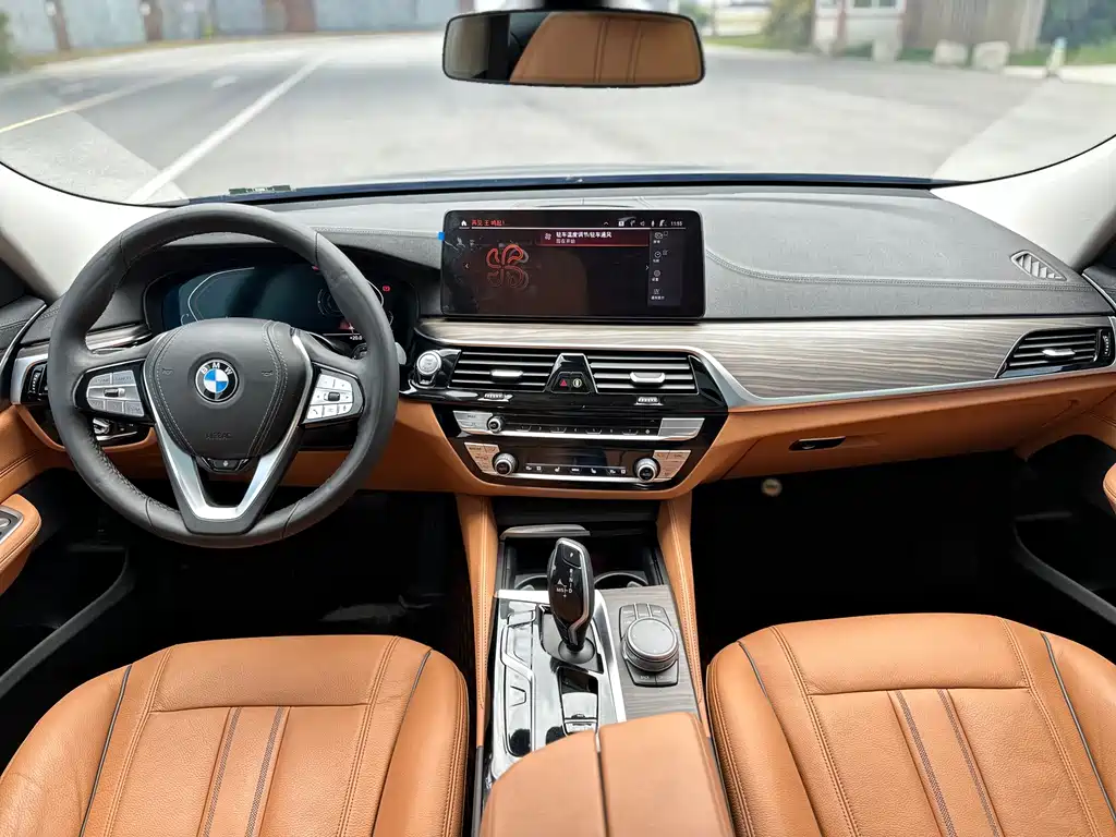BMW 6 Series GT 2021 — фото 11