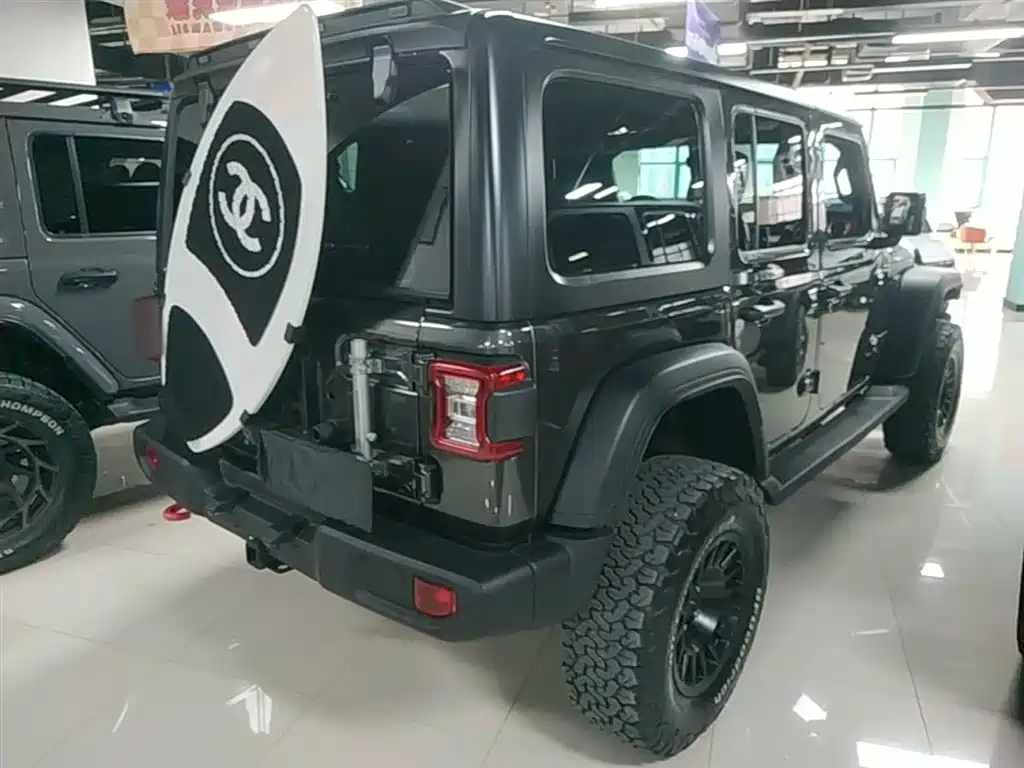 Jeep Wrangler 2020 — фото 7