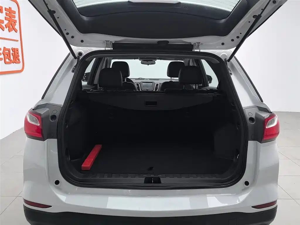 Chevrolet Equinox 2017 — фото 16