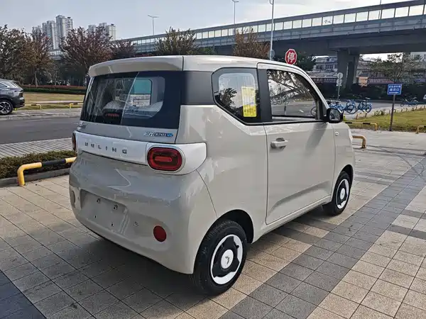 Wuling Hongguang MINIEV 2025