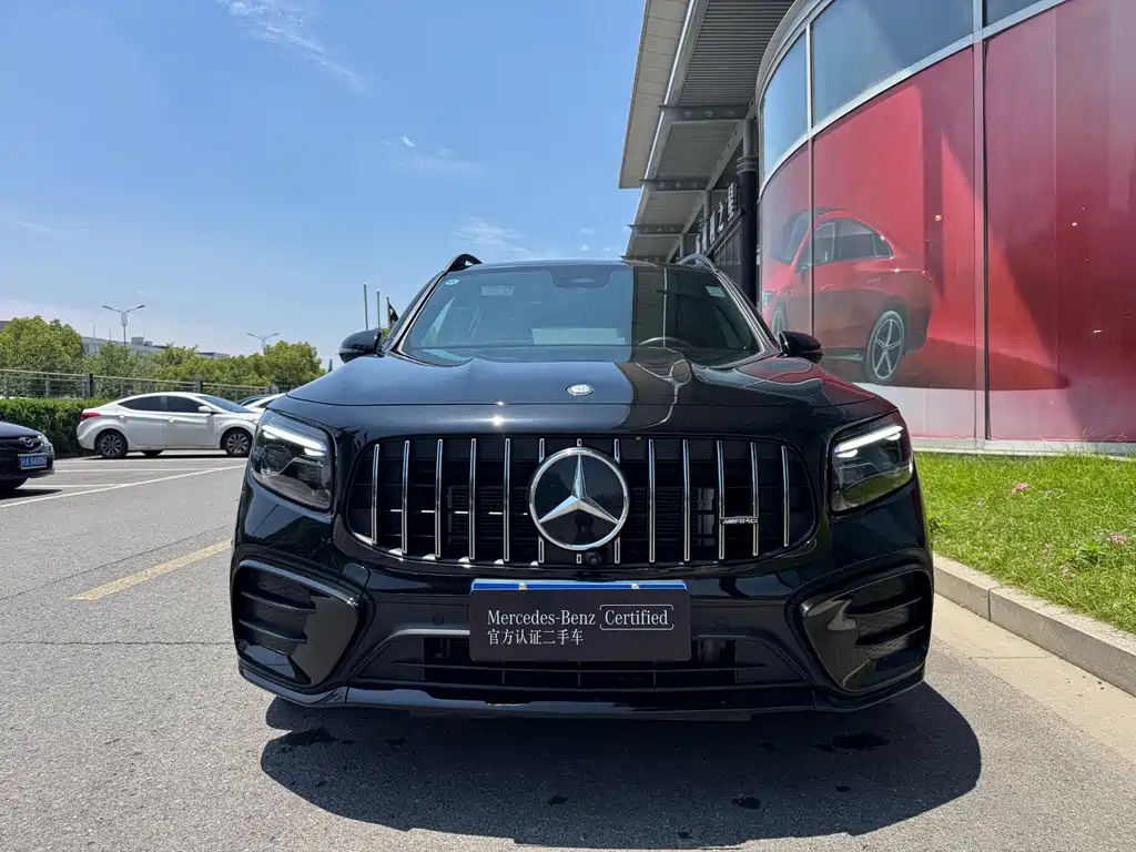 Mercedes-Benz GLB AMG 2025 — фото 3