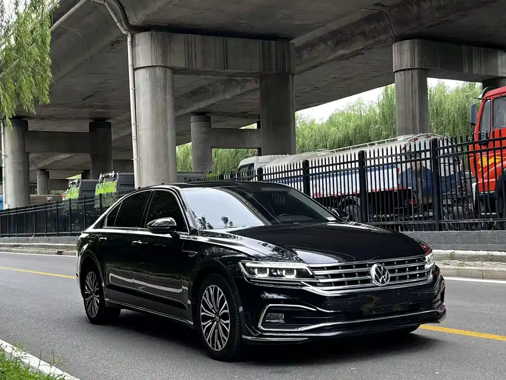 Volkswagen Phideon 2022 — фото 3