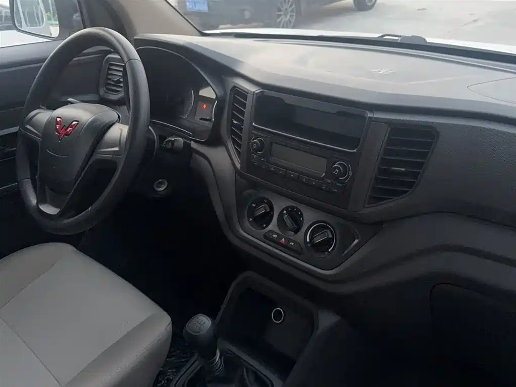 Wuling Hongguang V 2025 — фото 14