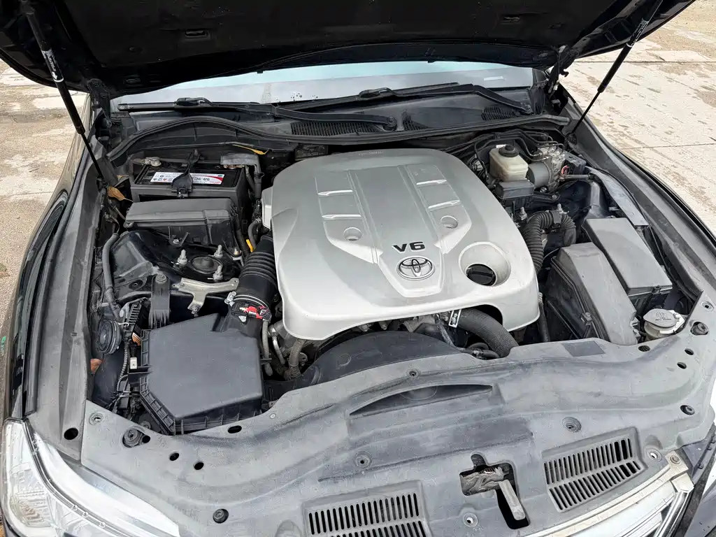 Toyota Reiz 2011