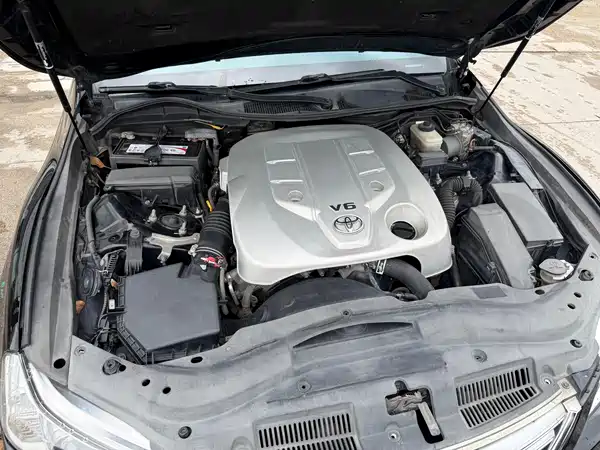 Toyota Reiz 2011
