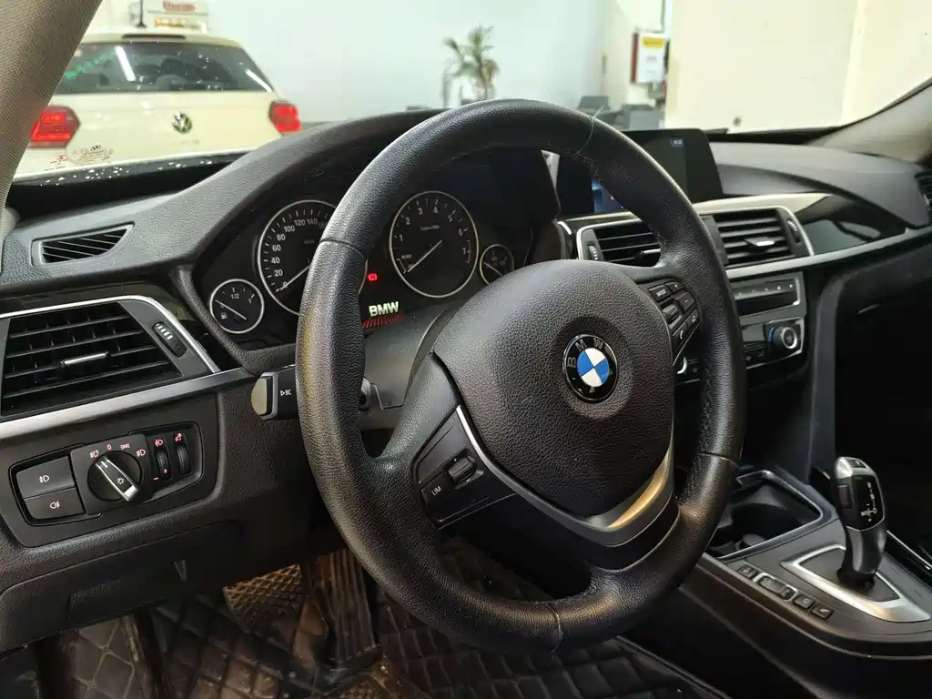 BMW 3 Series GT 2019 — фото 4