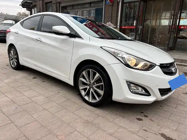 Hyundai Elantra Langdong 2015