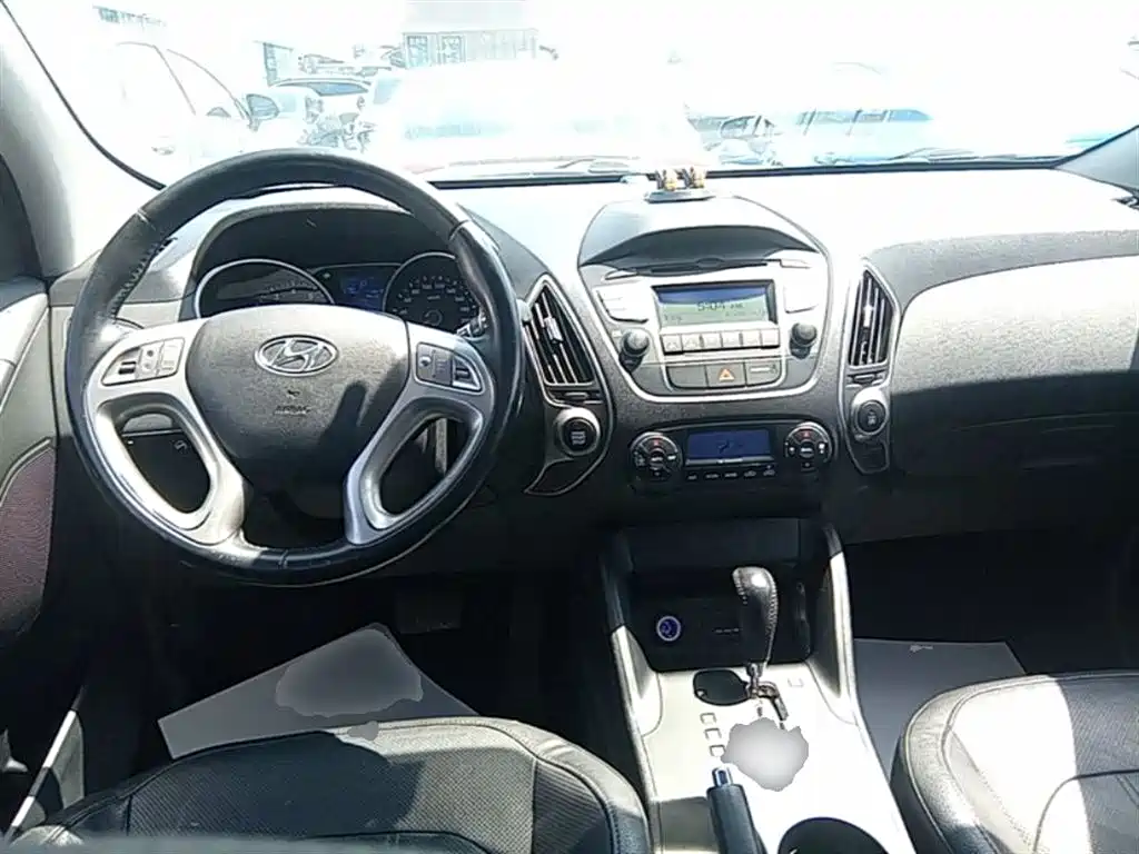 Hyundai ix35 2015 — фото 11
