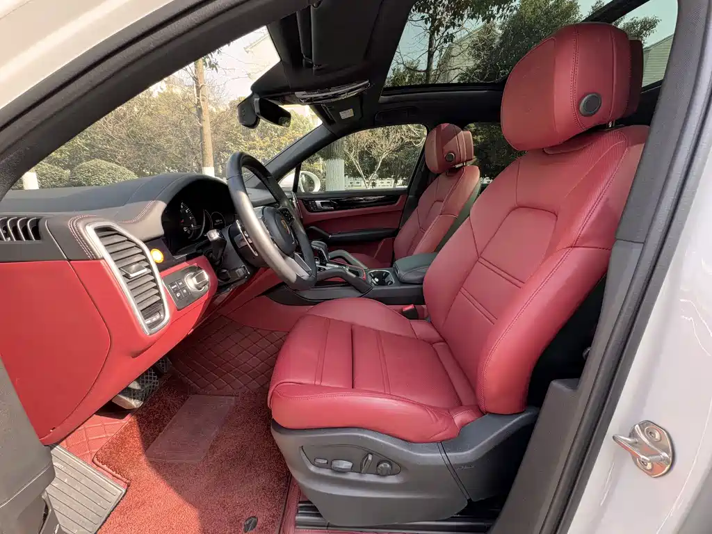 Porsche Cayenne 2023