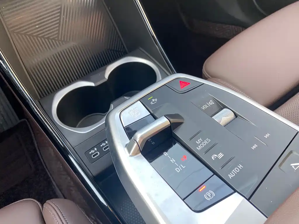 BMW X2 2025 — фото 16