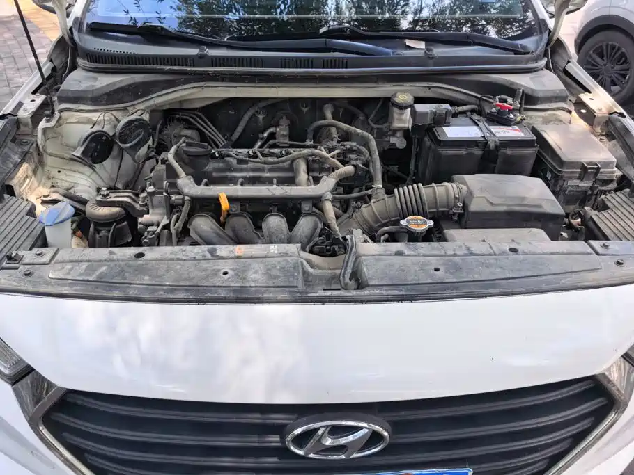 Hyundai Verna 2016 — фото 10