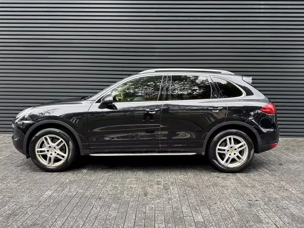 Porsche Cayenne 2014 — фото 13