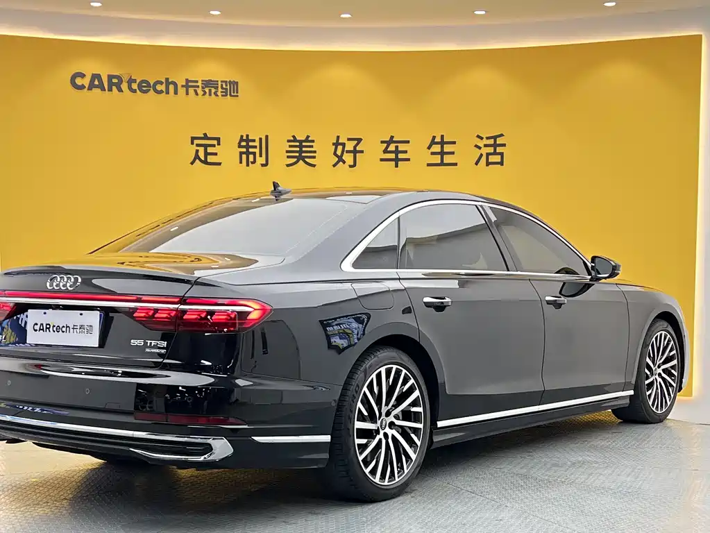 Audi A8 2023 — фото 41