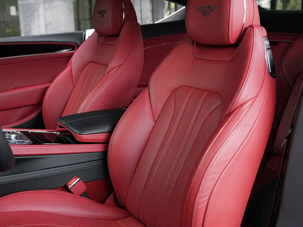 Bentley Continental 2022 — фото 18