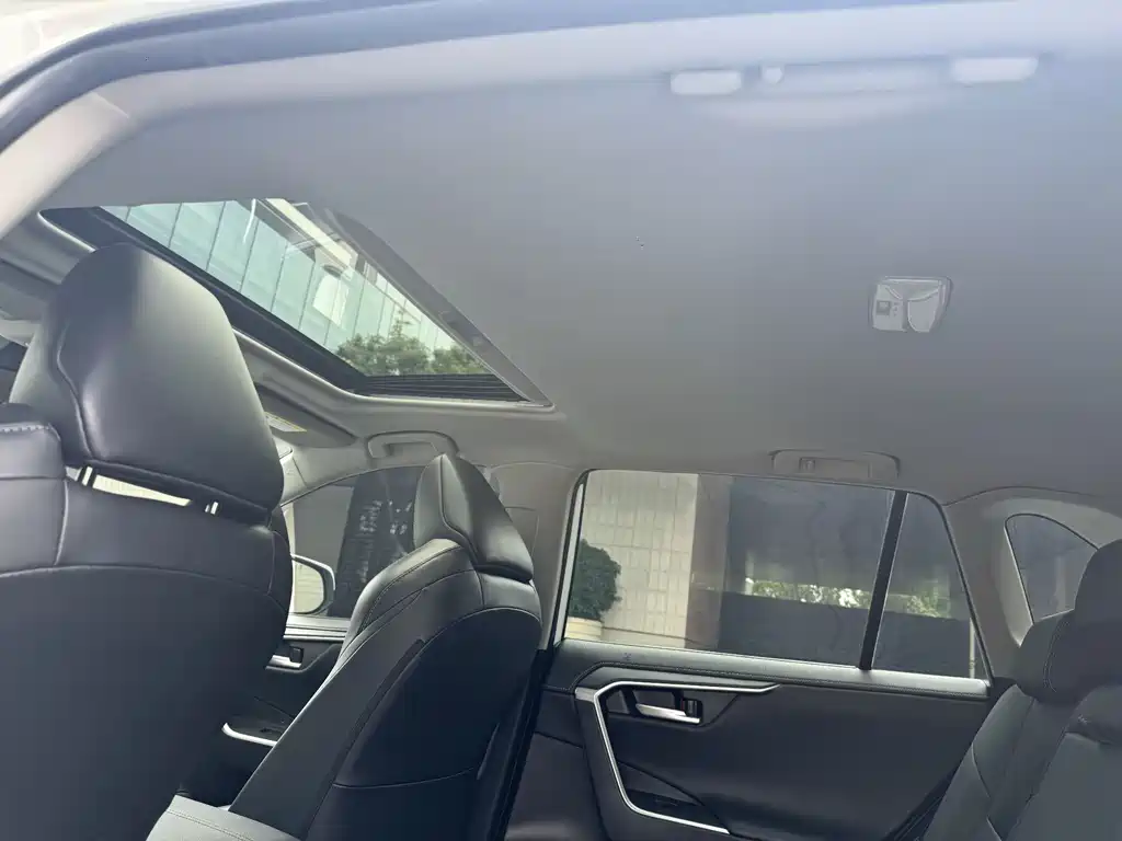 Toyota Wildlander 2021 — фото 15