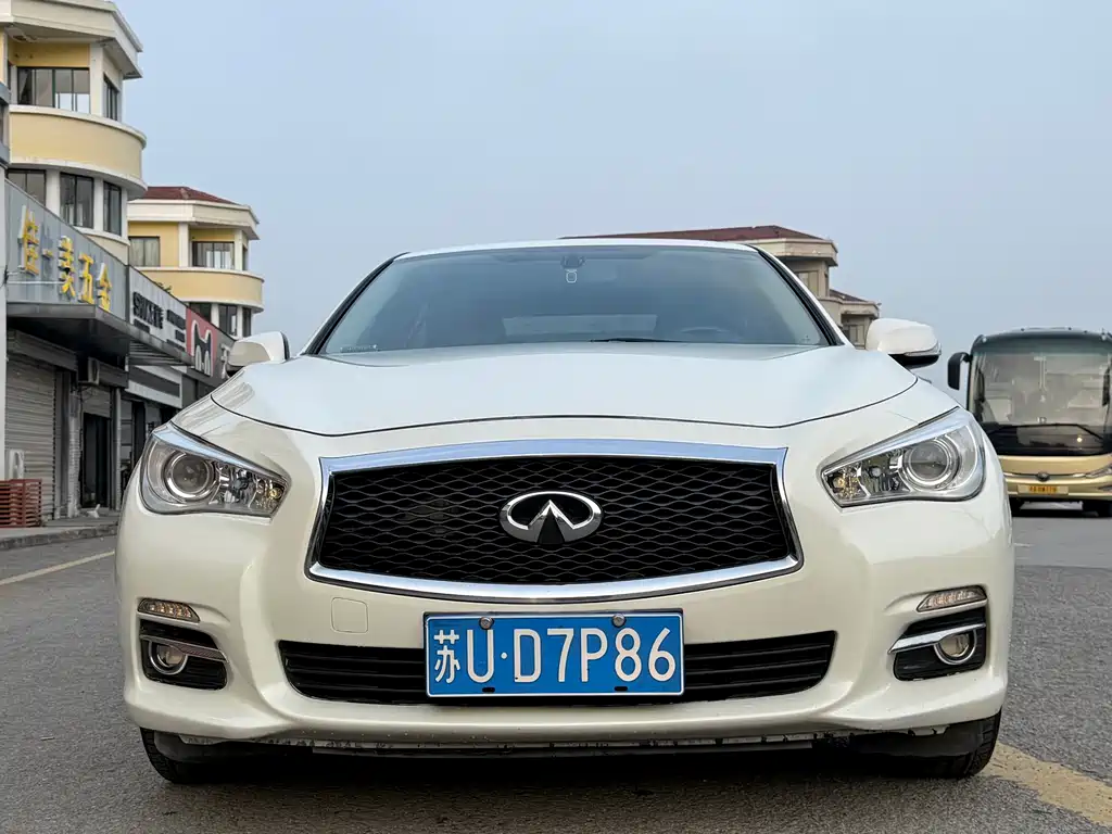 Infiniti Q50L 2017 — фото 1