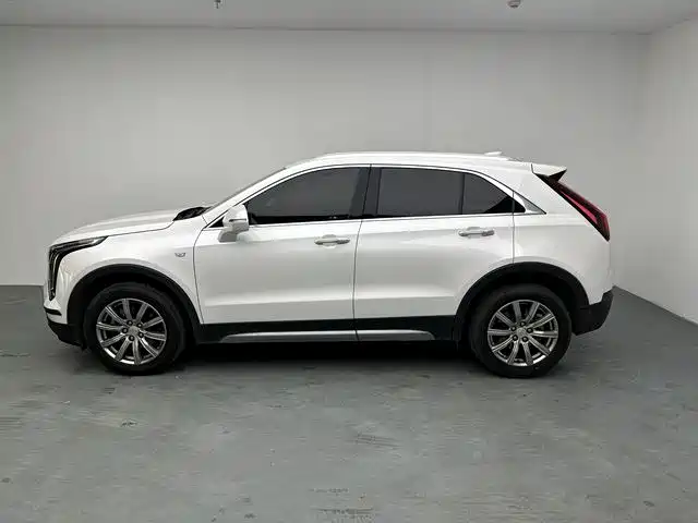 Cadillac XT4 2019 — фото 5