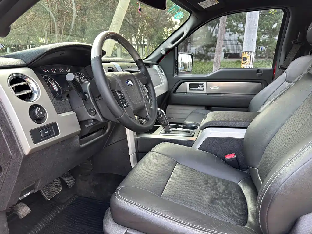 Ford F-150 Raptor 2014 — фото 11