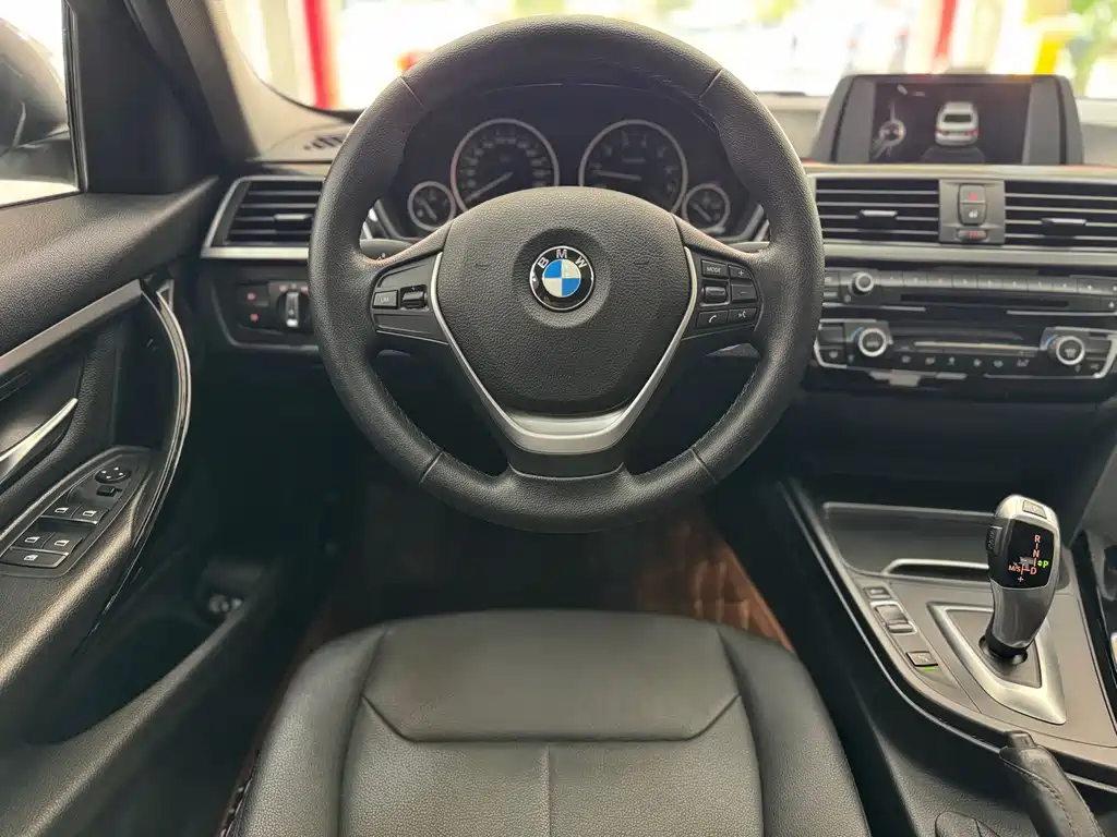 BMW 3 Series 2016