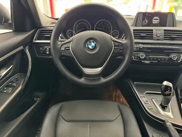 BMW 3 Series 2016