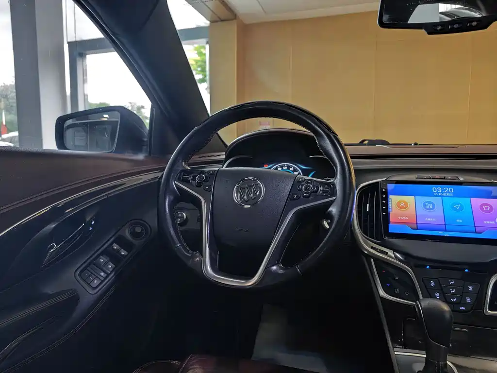 Buick LaCrosse 2015 — фото 15
