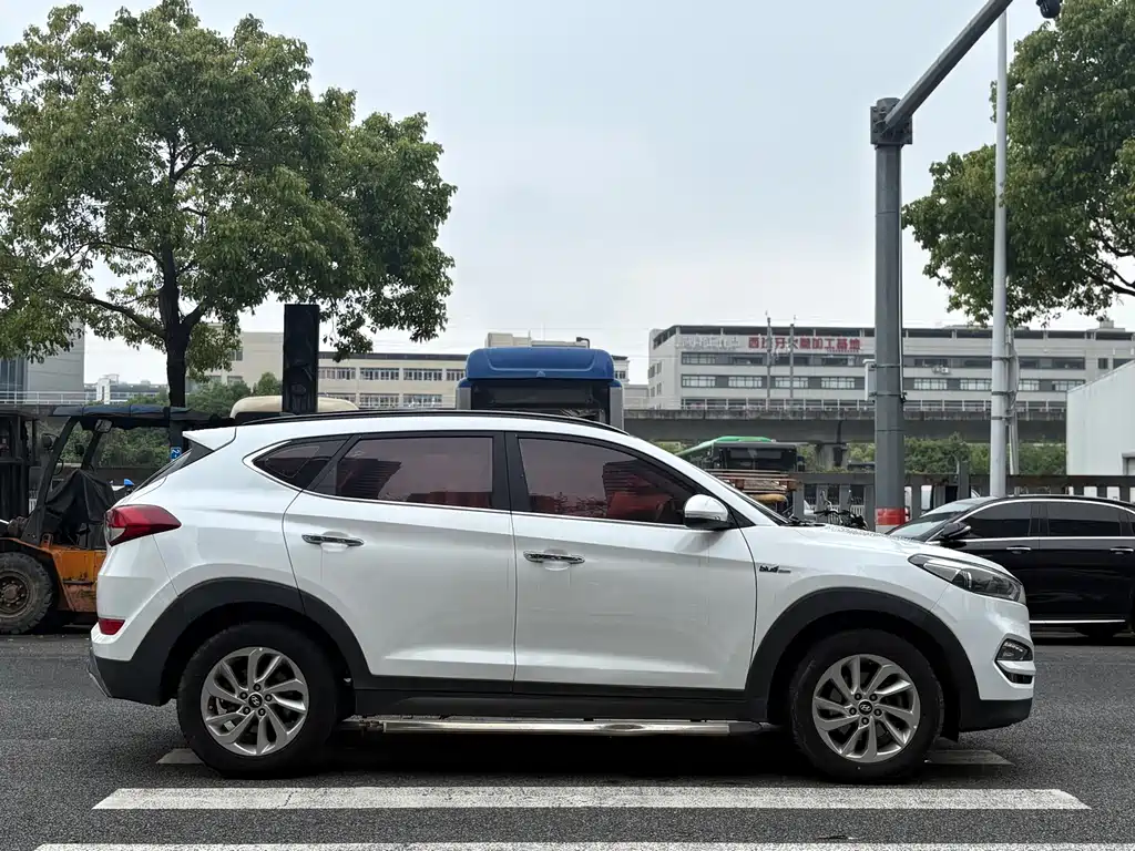 Hyundai Tucson 2017 — фото 4