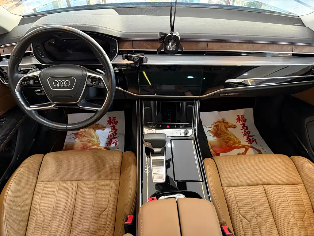 Audi A8 2019 — фото 8