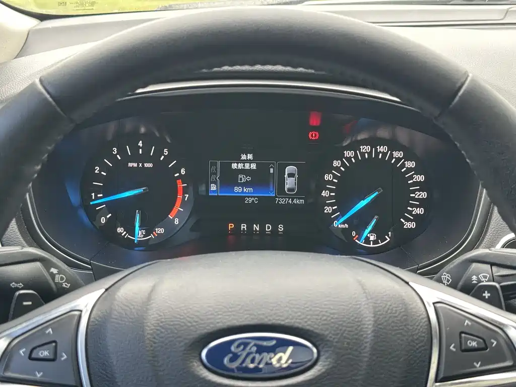 Ford Mondeo 2018 — фото 19