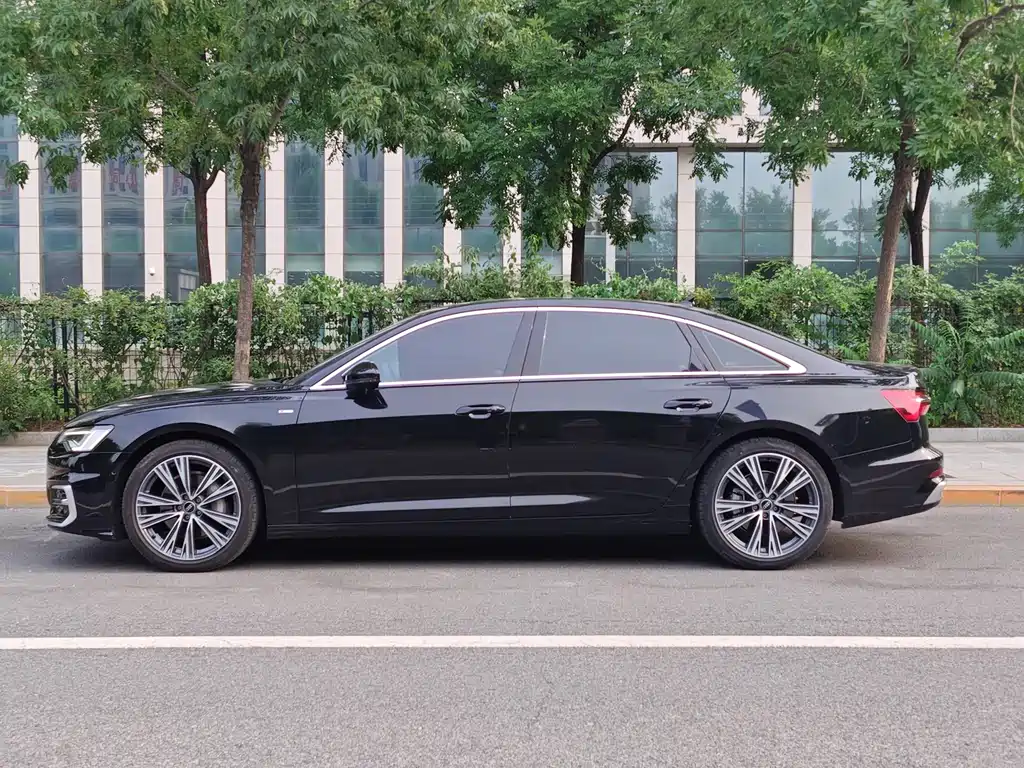 Audi A6L 2023