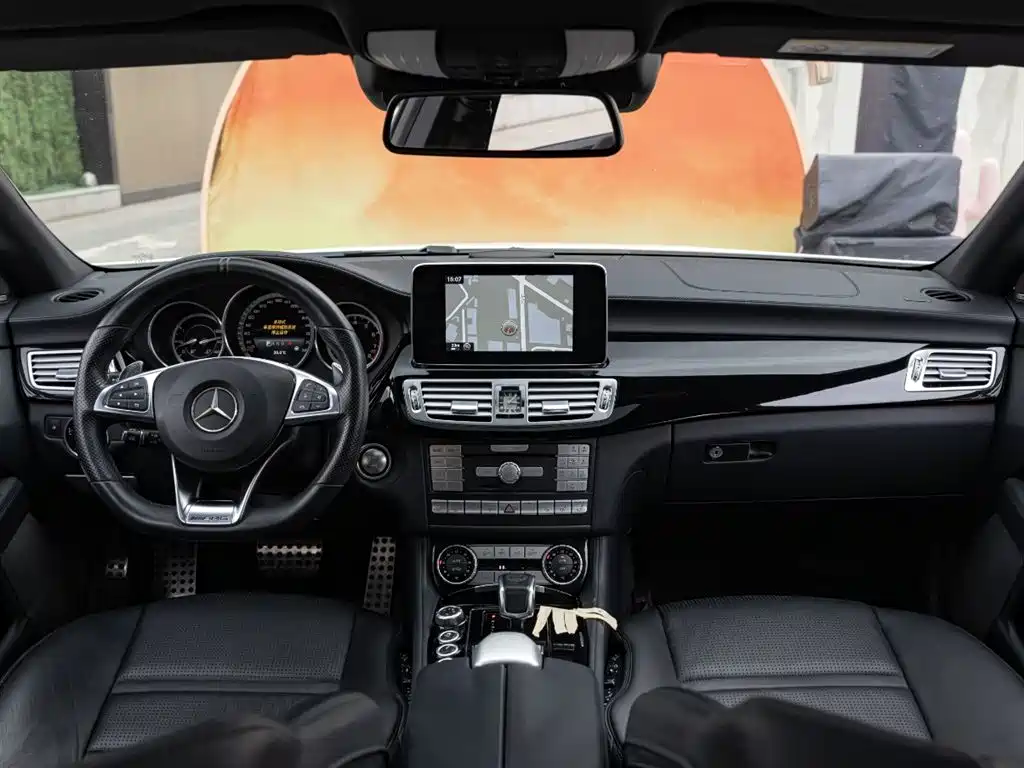 Mercedes-Benz CLS AMG 2018 — фото 10
