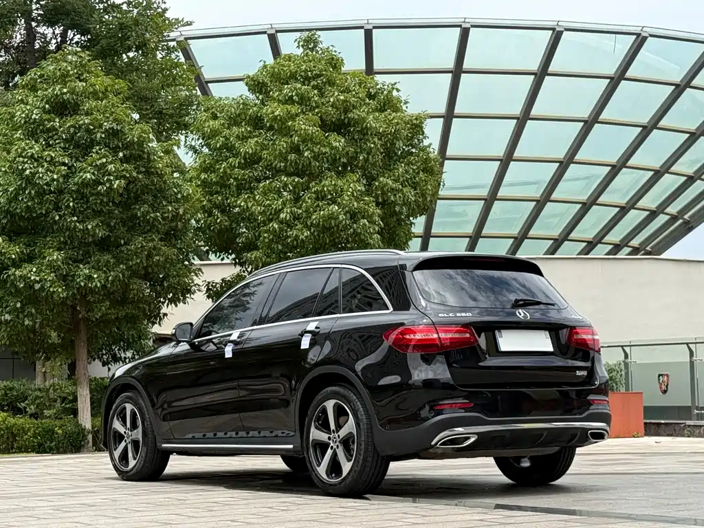 Mercedes-Benz GLC 2018 — фото 9