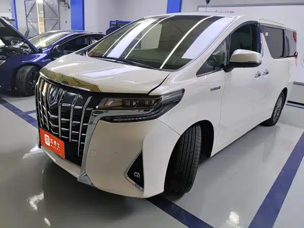 Toyota Alphard 2021