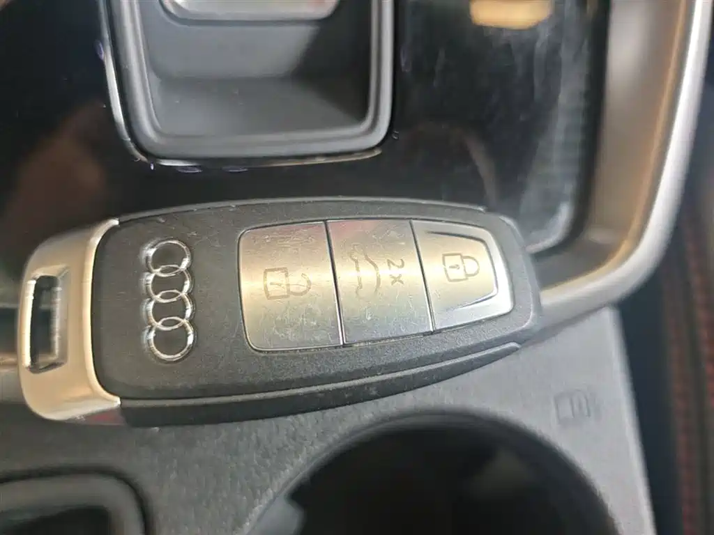 Audi A3 2021 — фото 9