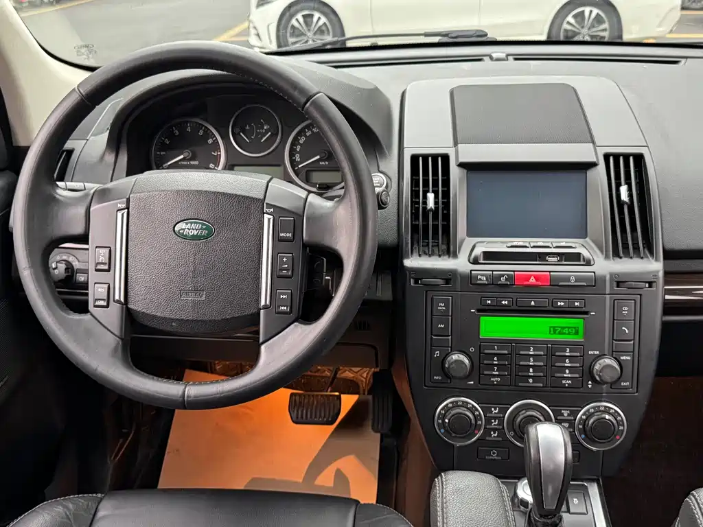 Land Rover Freelander 2 2013 — фото 24