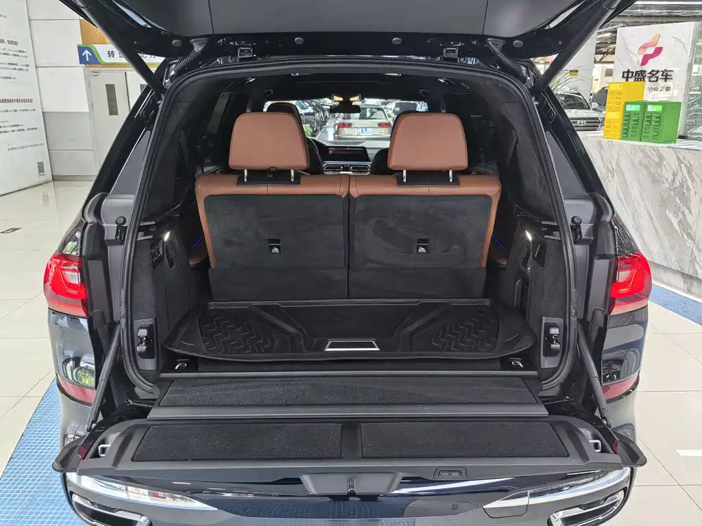 BMW X7 2022 — фото 23