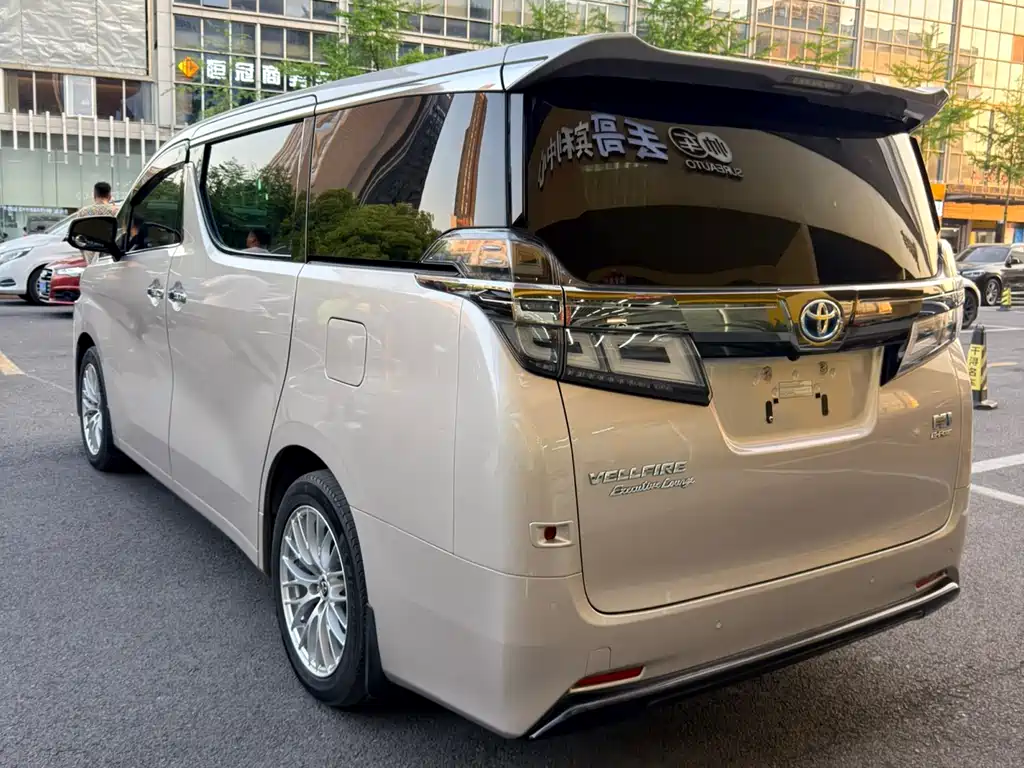 Toyota Vellfire 2020 — фото 8